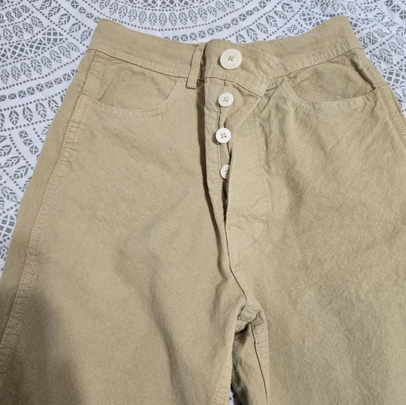 Jesse kamm womens jeans, size 2. Like new.